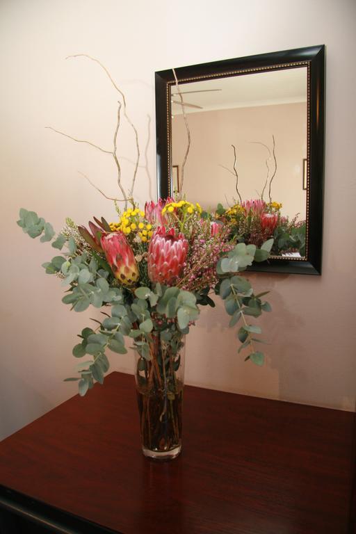 Queen Manor Boutique Guest House Graaff-Reinet Kamer foto