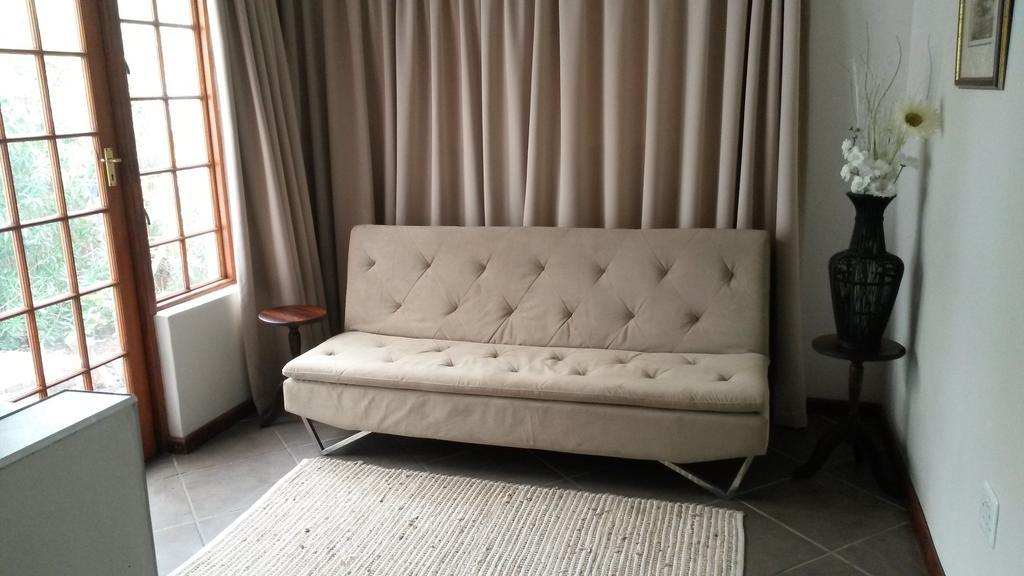 Queen Manor Boutique Guest House Graaff-Reinet Buitenkant foto