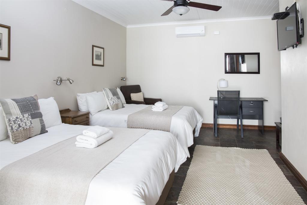 Queen Manor Boutique Guest House Graaff-Reinet Buitenkant foto