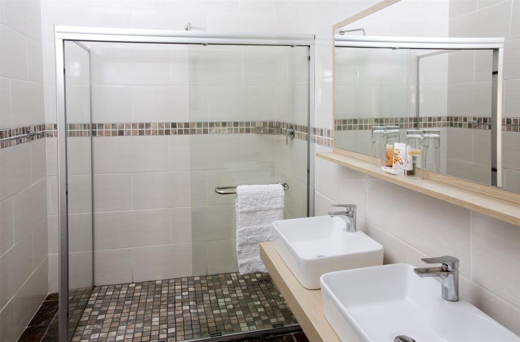 Queen Manor Boutique Guest House Graaff-Reinet Buitenkant foto