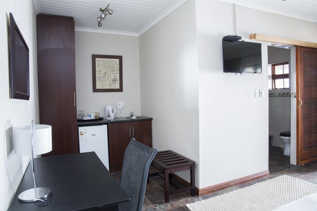 Queen Manor Boutique Guest House Graaff-Reinet Buitenkant foto