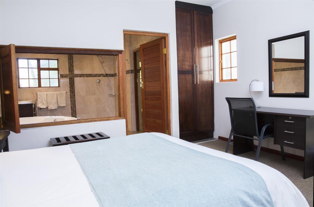 Queen Manor Boutique Guest House Graaff-Reinet Buitenkant foto